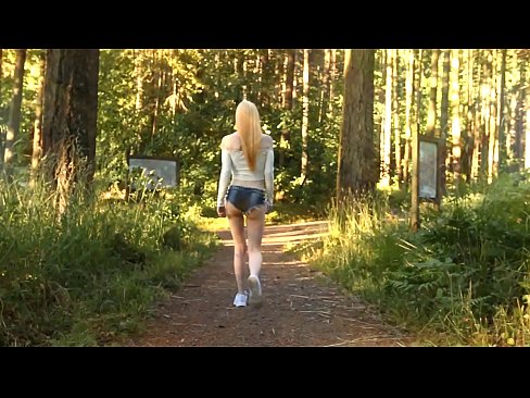 ❤️ Schöne Frau bewegt sich langsam, nicht nackt Video ❤️ Anal video bei de.studiya-lpg-massazha-na-metro-vodnyj-stadion.ru ❌